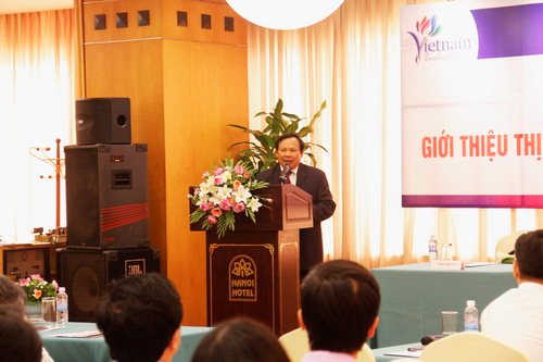 Tổng cục trưởng Tổng cục Du lịch Nguyễn Văn Tuấn phát biểu khai mạc hội thảo